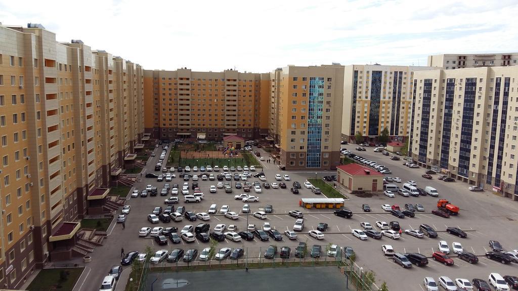 Apartment On Sauran Str Center Astaná Exterior foto